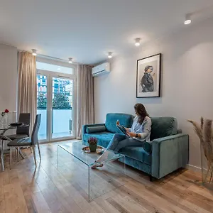 https://pure-rental-apartments.hotelswroclaw.com